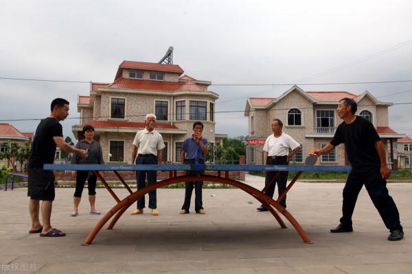 農民身上有8種毛病,我看不一定,城市人也有,這不能算毛病 農民身上有8種毛病,我看不一定,城市人也有,這不能算毛病