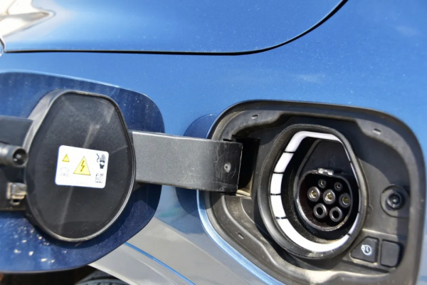 效能有取捨 選購按需求——福特銳際插電混動