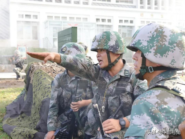 軍士晉銜,與家人共享榮耀時刻! 軍士晉銜,與家人共享榮耀時刻!