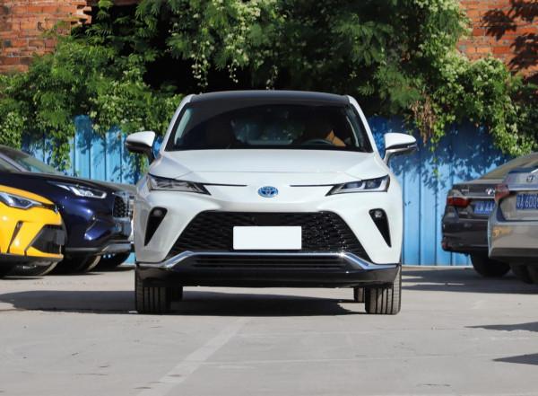 寶馬X1對比威颯，30萬左右的預算，誰才是年輕人的心頭好？