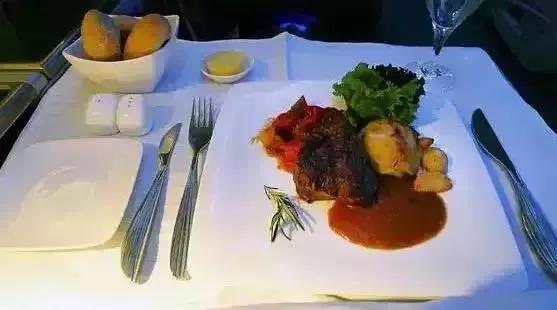 走在土豪國度｜卡達：富過迪拜，女人中東最美，來看看它有多豪