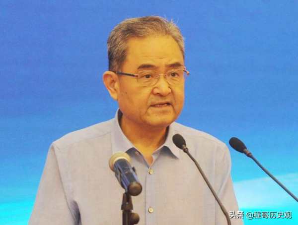 他曾是江蘇省長，在江蘇工作20年，人民心中的父母官，今年76歲了