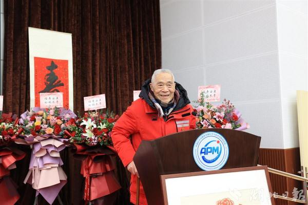 新冠肺炎治癒2年後 百歲天文泰斗：只願祖國更強大