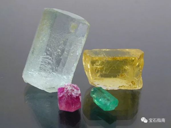 科普|綠柱石家族:祖母綠的“兄弟姐妹”知多少 科普|綠柱石家族:祖母綠的“兄弟姐妹”知多少