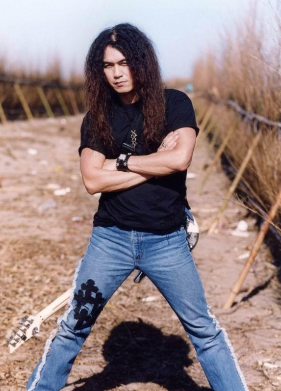 你可能不認識迪克牛仔是誰，但你一定聽過《有多少愛可以重來》