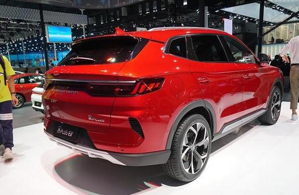 頗具時尚氣息的先行者,比亞迪 宋PLUS EV指導價14.68-18.68萬元 頗具時尚氣息的先行者,比亞迪 宋PLUS EV指導價14.68-18.68萬元