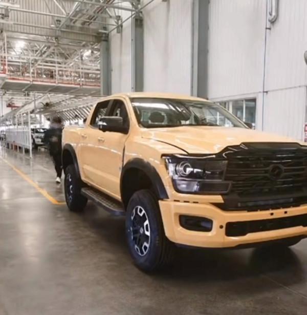 首款國產全尺寸皮卡,中興威獅1949下線,外觀很霸氣,配柴油2.3T 首款國產全尺寸皮卡,中興威獅1949下線,外觀很霸氣,配柴油2.3T