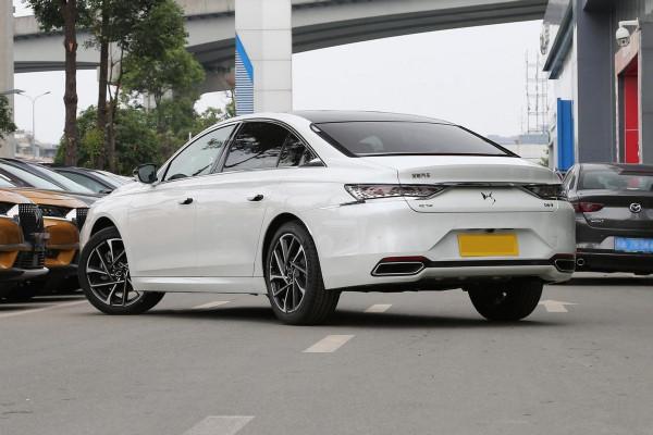 被冷落的豪華車DS9，軸距2895mm，標配愛信8AT，究竟輸在了哪裡？