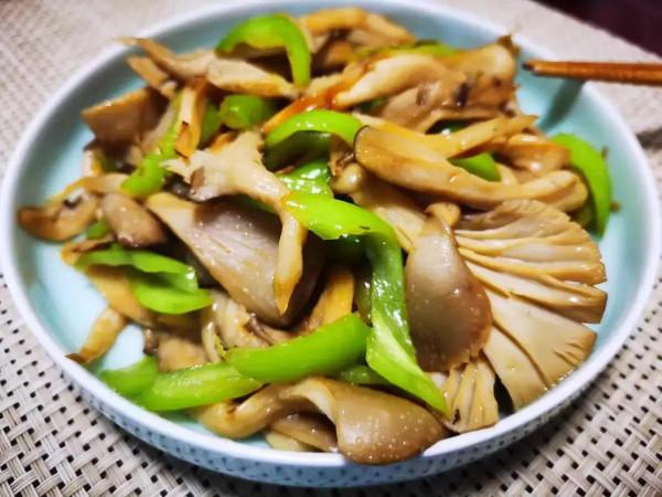 小雪後，老年人記得“吃3樣忌4物幹2事”，養好身體才是有福之人