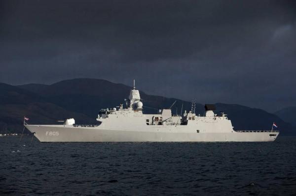 “七省”級護衛艦圖集（132圖）