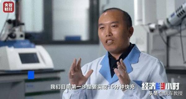 尾氣臭油耗高!新車發展進步快 現在還應該買燃油車嗎? 尾氣臭油耗高!新車發展進步快 現在還應該買燃油車嗎?