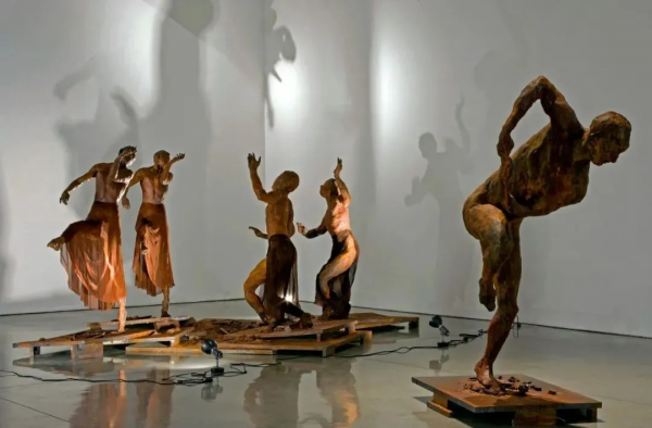 Eric Fischl 在動態中難以言表的暗流