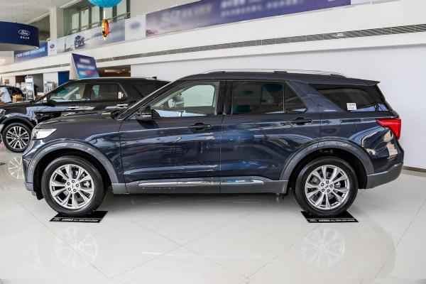 又一款“硬漢”座駕，長超5米配大七座，比途昂霸氣，實拍探險者