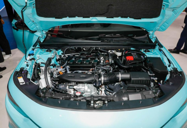 思域的姊妹車型，提供MT手動擋可選，廣本型格選哪款合適？