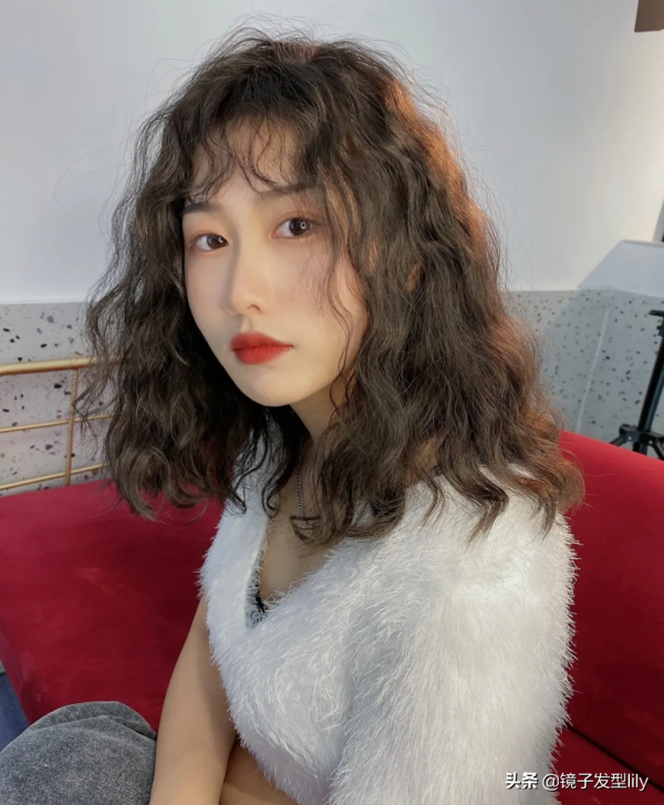 2022髮型怎麼整？燙卷卷最洋氣，好處多多不要錯過