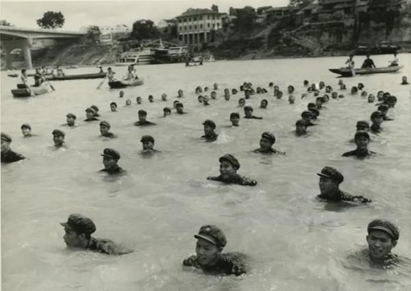 老照片：七十年代全民健身熱