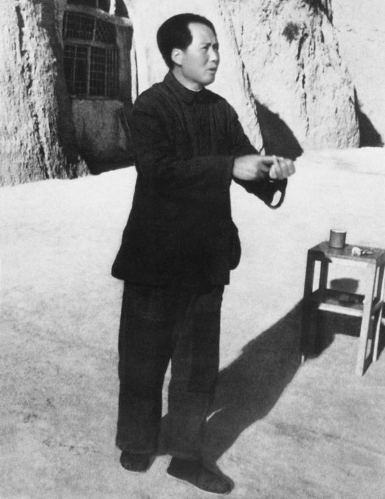 重組前委,除毛主席、朱德外還選誰?毛主席雙眉一挑,不急於提名 重組前委,除毛主席、朱德外還選誰?毛主席雙眉一挑,不急於提名