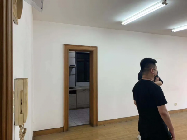 震撼!改造奇葩戶型老舊房,成功逆襲變“歐式殿堂” 震撼!改造奇葩戶型老舊房,成功逆襲變“歐式殿堂”