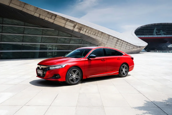 朗逸賣不過“老頭樂”,這臺國產家轎全面爆發,閉眼買錯不了 朗逸賣不過“老頭樂”,這臺國產家轎全面爆發,閉眼買錯不了