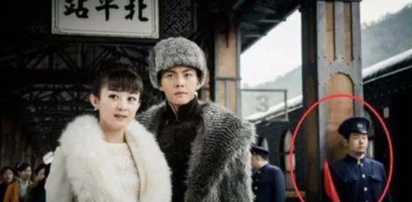 張飛穿皮鞋，楊穎“花容失色”，觀眾：我們連敷衍都不配了嗎？