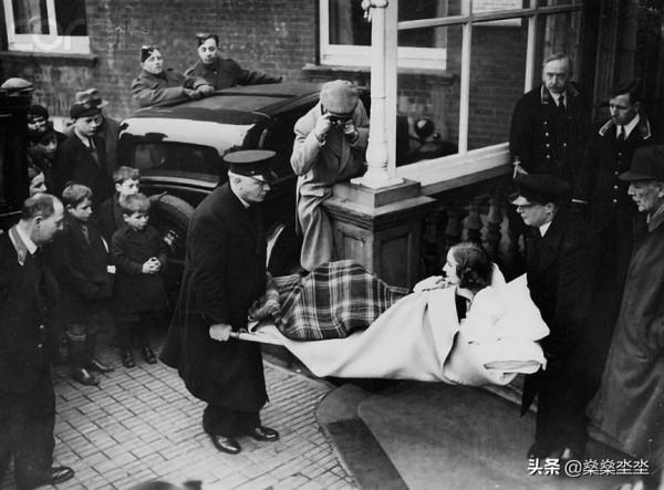 米特福德六姐妹（三）瘋狂地追星女孩兒尤妮蒂，將自己一生葬送