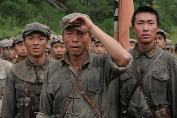 1982年，重慶發現戴腳鐐的遺骸，鑑定結果：是失蹤48年的紅軍師長