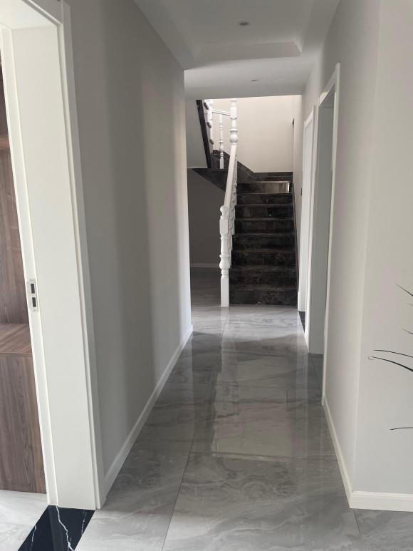 小縣城的房子交作業了，157平贈送面積68平，硬裝花17萬