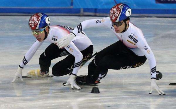 韓國運動員回應擦拭領獎臺是為了表示尊重與恭敬