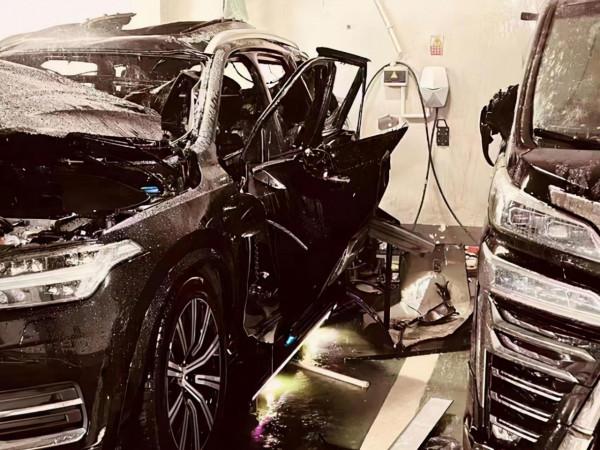 沃爾沃新能源汽車起火爆炸，南京消防：現場明火被撲滅，原因正在調查中