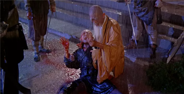 《大醉俠》幕後故事：邵逸夫差點燒掉樣片，成龍在裡面跑龍套