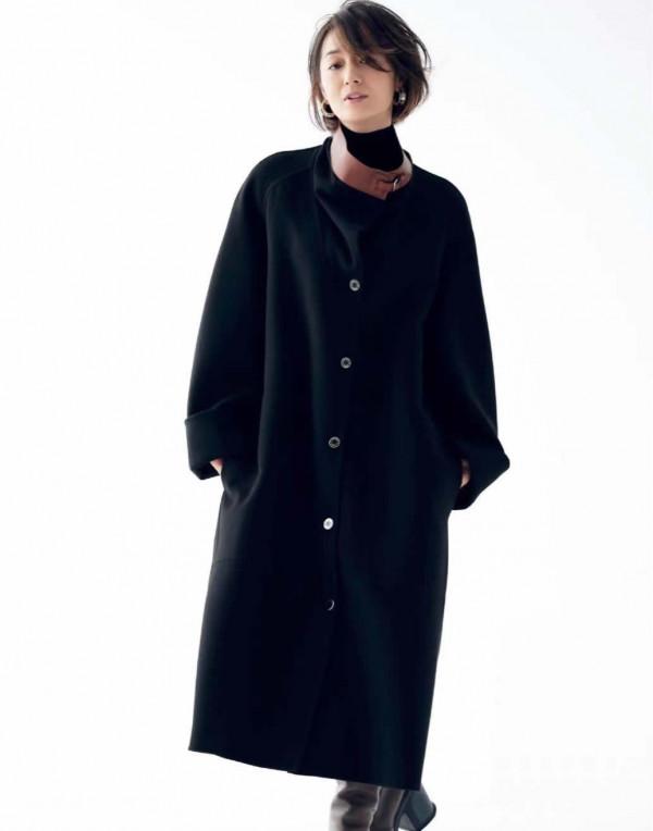 憑著“高雅穿搭”，50+的她美成一幅畫！3個精髓，帶你輕鬆取經