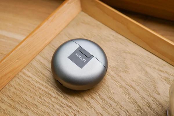 等了這麼久的AirPods3真的值得購買嗎？不如來看看華為FreeBuds4