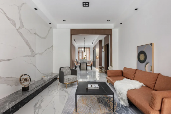 120平三室輕奢風格，全鋪大理石電視牆，餐廚原木設計，精緻氣派