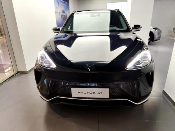 內飾三塊大屏 實拍極狐阿爾法T 空間是亮點 內飾三塊大屏 實拍極狐阿爾法T 空間是亮點