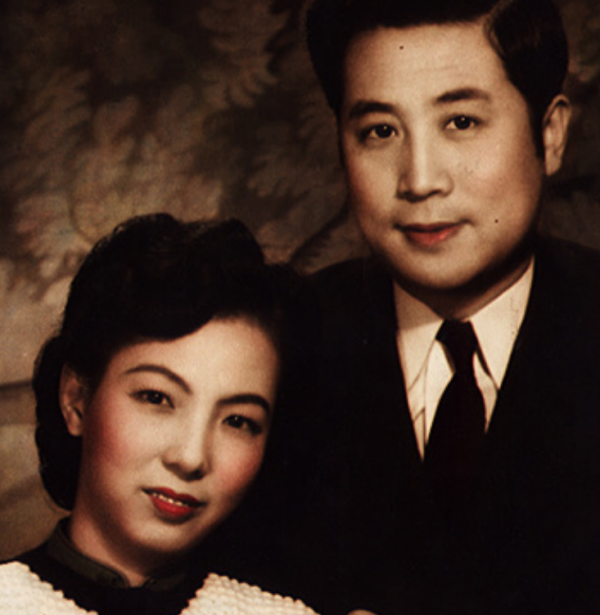 1949年,軍統少將穿解放軍軍裝前往北平,世人才知戴笠愛將竟是特工