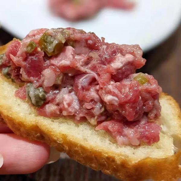 匈牙利女廚師分享“奇葩飲食習慣”,全年只吃生肉 匈牙利女廚師分享“奇葩飲食習慣”,全年只吃生肉