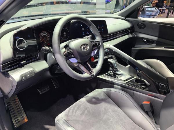 廣州車展上的“致命誘惑”,真男人都選最後一臺,太飄了! 廣州車展上的“致命誘惑”,真男人都選最後一臺,太飄了!