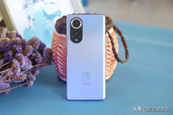 華為公司宣佈，鴻蒙新機大量現貨，8+256G放至2949