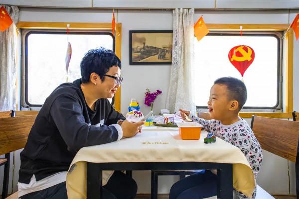 綠皮火車主題餐車來了!! 綠皮火車主題餐車來了!!