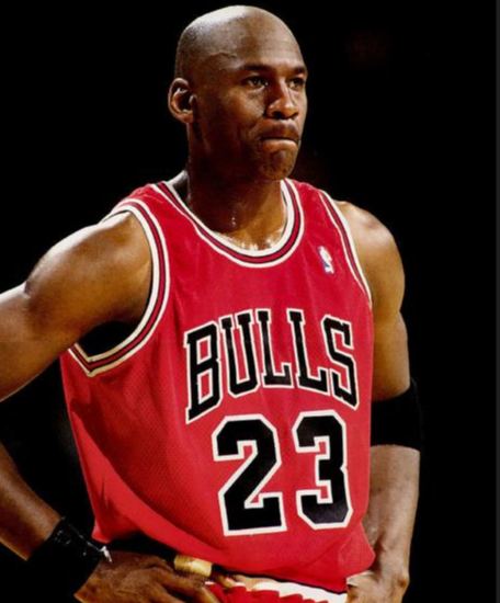 韋德生涯出場數和喬丹相當，對比17項資料，才知道喬丹是有多強