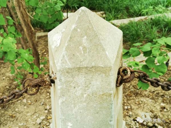 動物園裡的歷史遺存——“彭、楊、黃、張四烈士墓” 動物園裡的歷史遺存——“彭、楊、黃、張四烈士墓”