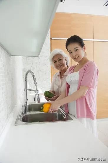 與其苦苦掙扎掙那“存在感”，倒不如精力用在自己和家人身上