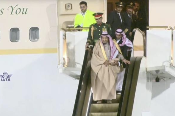 中東首富：賓士車上鑲嵌30萬顆鑽石，花24億定製私人&OpenCurlyDoubleQuote;飛行宮殿&rdquo;