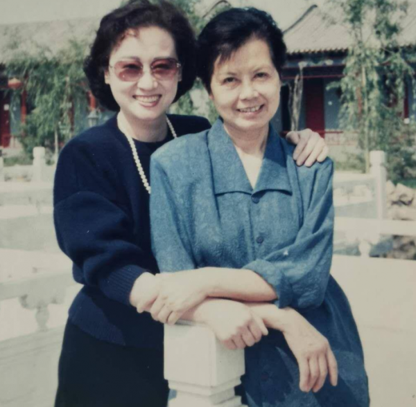 中國首位主持人沈力：享年87歲，撒貝南視她為偶像，曾救過趙忠祥