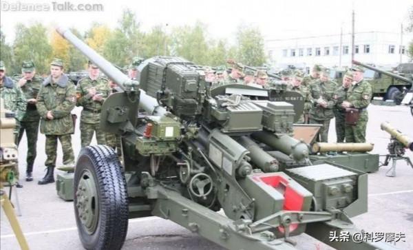 烏軍50歲滑膛炮上前線，對抗1200輛俄軍坦克：打起來活不過5分鐘