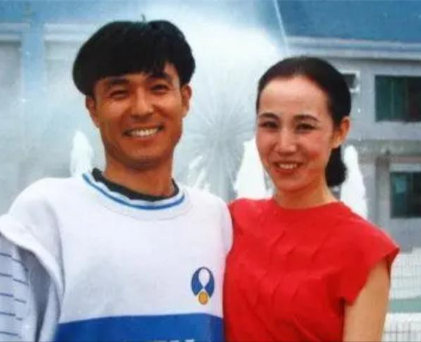 10對丁克夫妻現狀，有人丁克至死，有人追悔莫及，最大67最小45