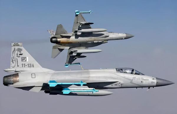 從小打小鬧到叱吒全球，中國武器出口40年來的變化巨大，超俄追美