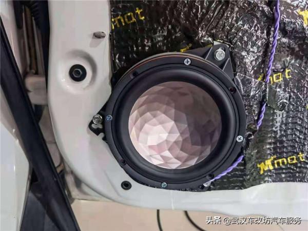 兩分頻打造三分頻效果 武漢歌德日產奇駿汽車音響改裝 兩分頻打造三分頻效果 武漢歌德日產奇駿汽車音響改裝