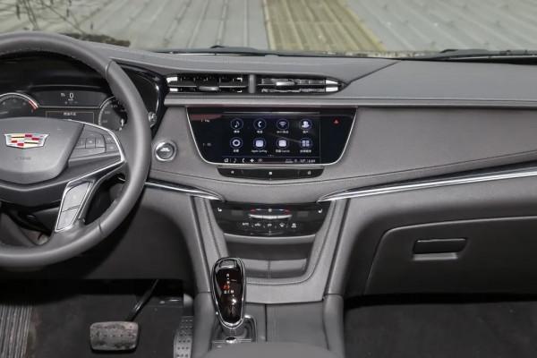 凱迪拉克XT5中控屏黑屏怎麼解決？