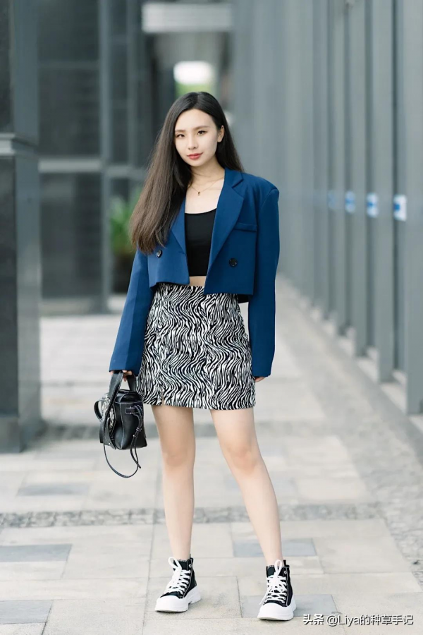 今秋，這4條裙子才是真流行